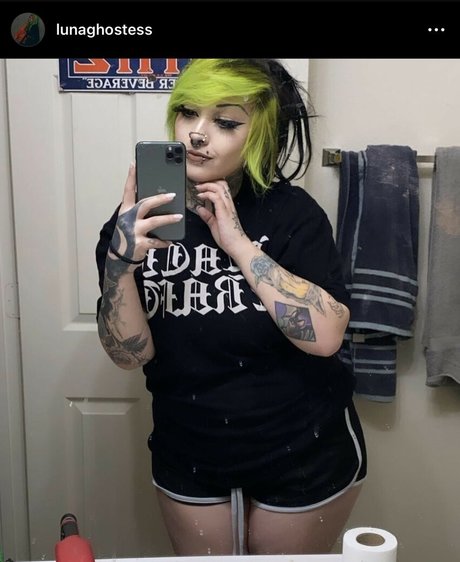 Nahá fotka uniklých OnlyFans od Lunaghostess