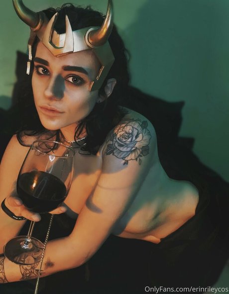 Erinrileycos naked leaks OnlyFans pic