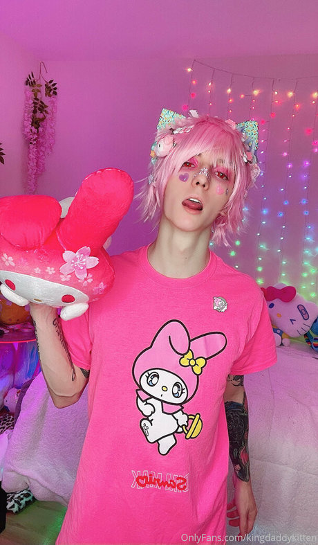 Naken lekkede OnlyFans-bilde av Kingdaddykitten