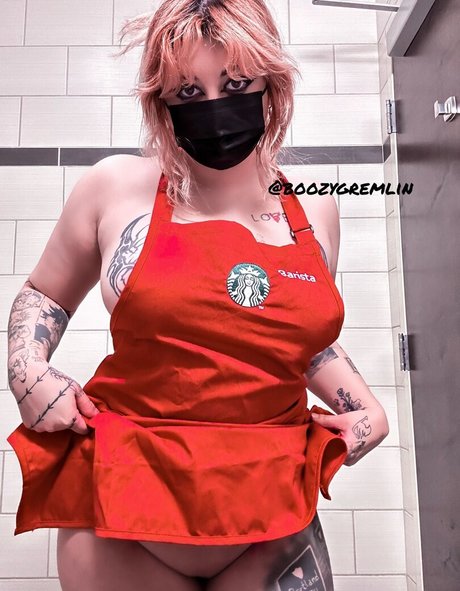 Naakte gelekte OnlyFans-foto van Boozygremlinx