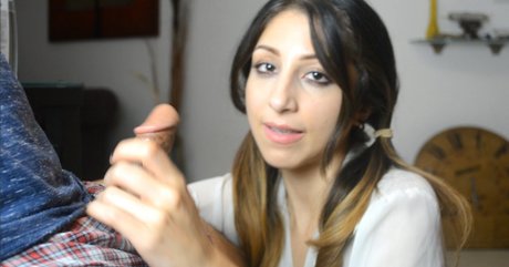 Nahá fotka uniklých OnlyFans od Serina Leone