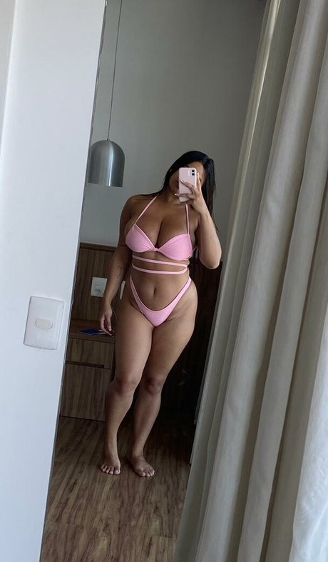 Alasti lekkinud OnlyFans-i pilt Missbebesotavip