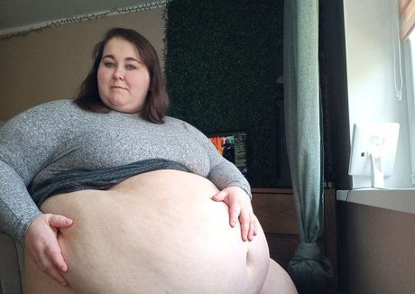 Naken lekkede OnlyFans-bilde av Fluffymaya98