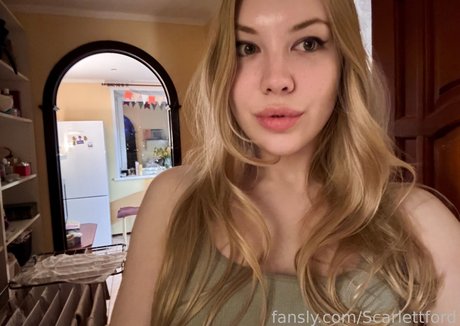 Foto di nudo di fuga di OnlyFans di Scarlettford