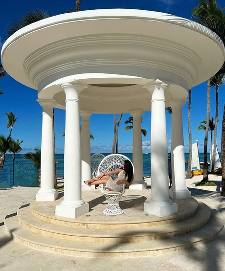 Alasti lekkinud OnlyFans-i pilt Thailiian