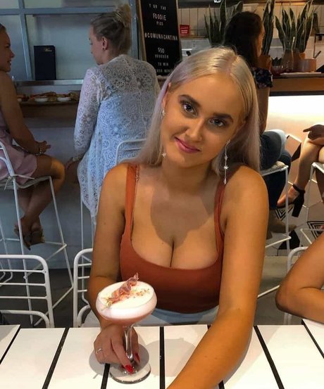 Alasti lekkinud OnlyFans-i pilt Aimee Greeneberg