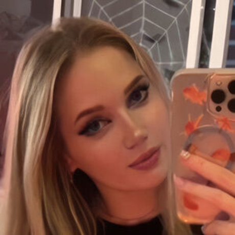 Foto desnuda filtrada de OnlyFans de Nymphetangel