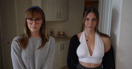 Naakte gelekte OnlyFans-foto van Tatum Christine