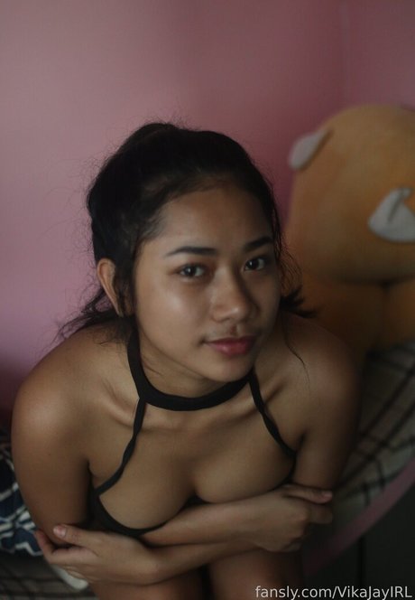 Nacktes geleaktes OnlyFans-Foto von Vikajayirl