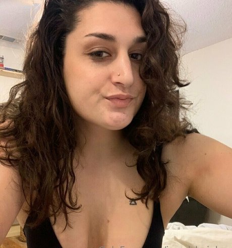 Nacktes geleaktes OnlyFans-Foto von Jewelsbyjules