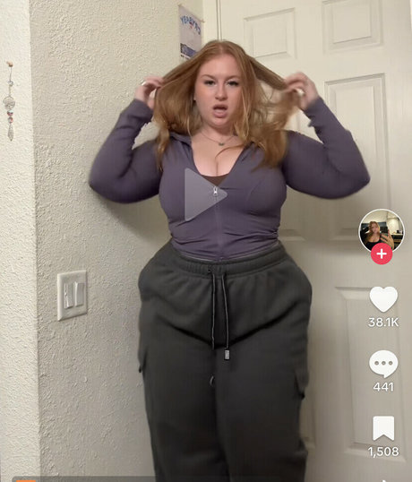 OnlyFans-model Car0hline