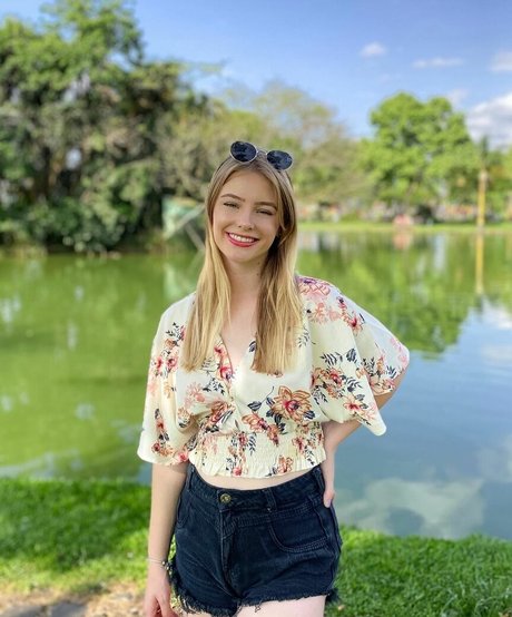 Обнаженная фотография утечки OnlyFans от Maria Eduarda Kanarski