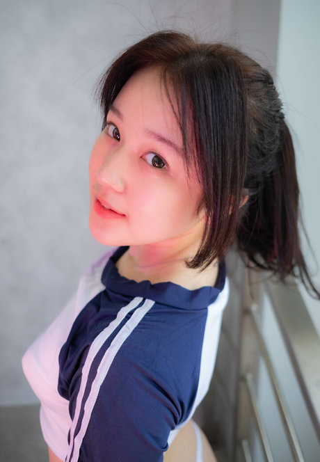 Alasti lekkinud OnlyFans-i pilt Kheren Natanya