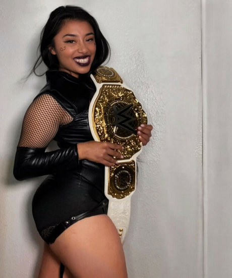 Обнаженная фотография утечки OnlyFans от Minnieportable