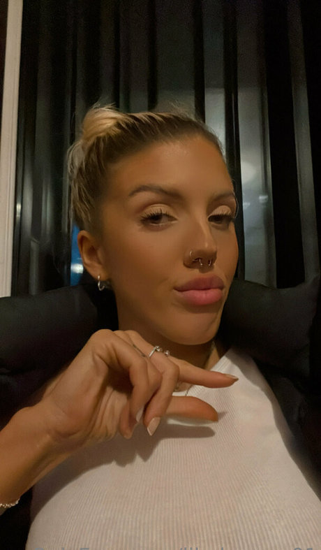 Foto desnuda filtrada de OnlyFans de Lilydawson01