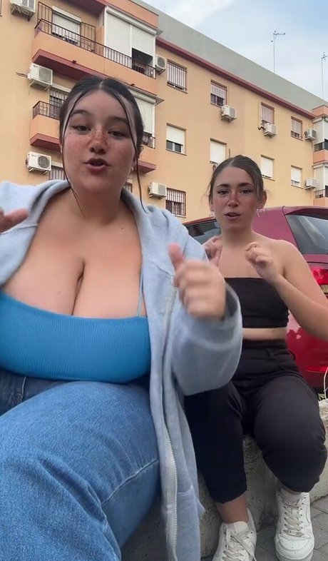 Alasti lekkinud OnlyFans-i pilt Neereeewiii