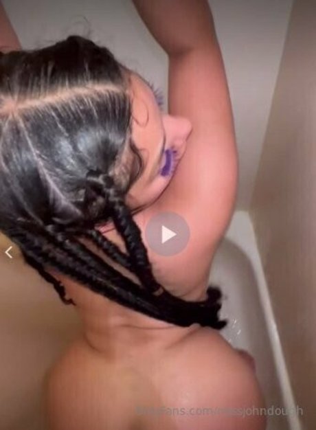 Nahá fotka uniklých OnlyFans od Missjohndough