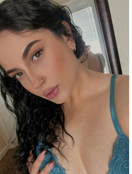Alasti lekkinud OnlyFans-i pilt Perla Lucero