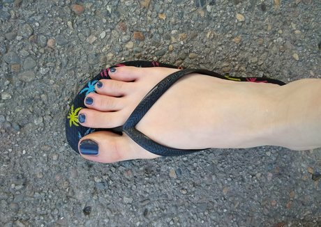 Feeteaser naked leaks OnlyFans pic