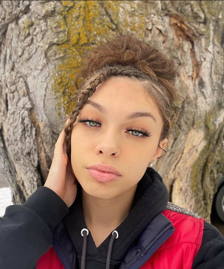 Naakte gelekte OnlyFans-foto van Kylieeep