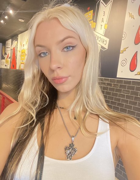 Foto di nudo di fuga di OnlyFans di Vivisvvs