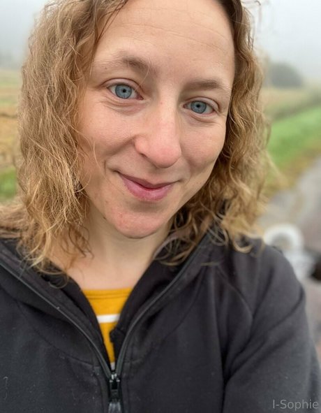 Naken lekkede OnlyFans-bilde av Isophie