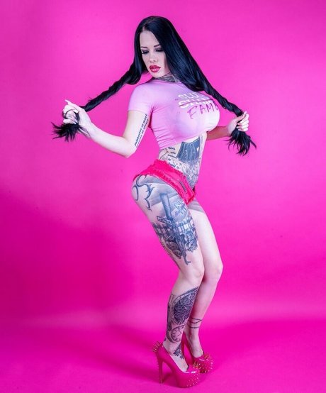 Nahá fotka uniklých OnlyFans od Miss Alessa Milano