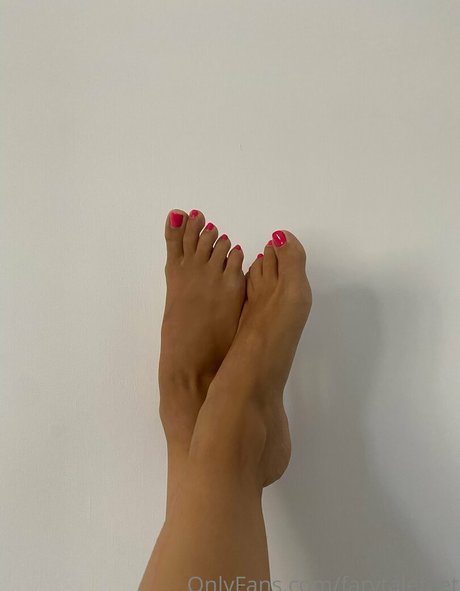 Farytalefeet OnlyFans泄露裸照