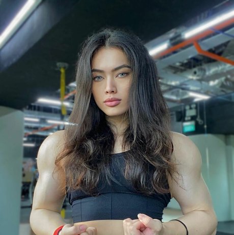 Nacktes geleaktes OnlyFans-Foto von Sherlyn Chee