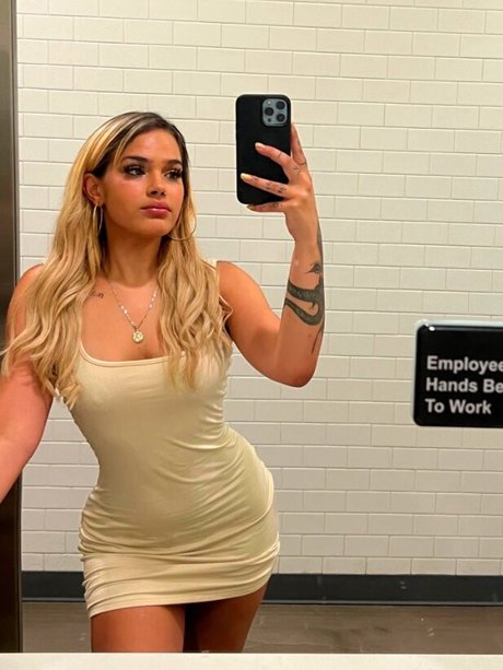 Naken lekkede OnlyFans-bilde av Lexxxi