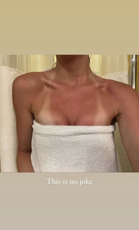 Foto di nudo di fuga di OnlyFans di Carlygreen