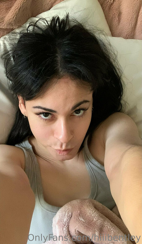 Naakte gelekte OnlyFans-foto van Hiiibentley