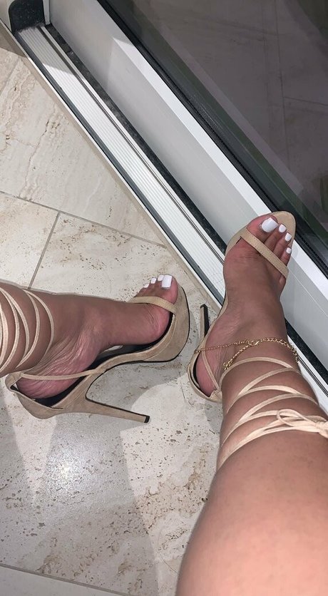 Nahá fotka uniklých OnlyFans od Herfeetonfleek