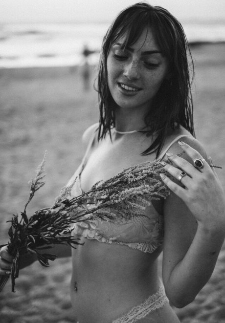 Обнаженная фотография утечки OnlyFans от Jasmin Riechart