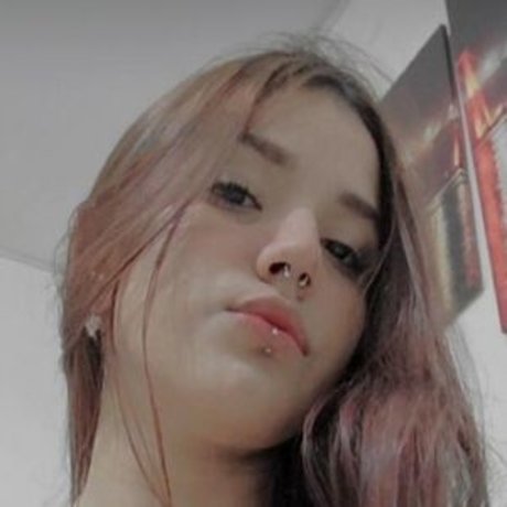 Naken läckt OnlyFans-bild av Nani Bozo