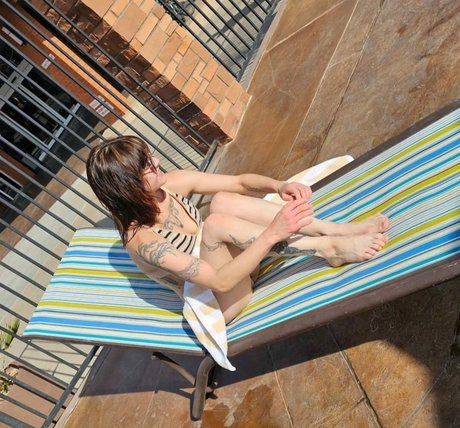 Alasti lekkinud OnlyFans-i pilt Kellie Hanssen