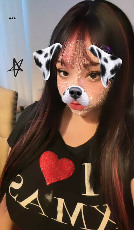 Alasti lekkinud OnlyFans-i pilt Vanillase