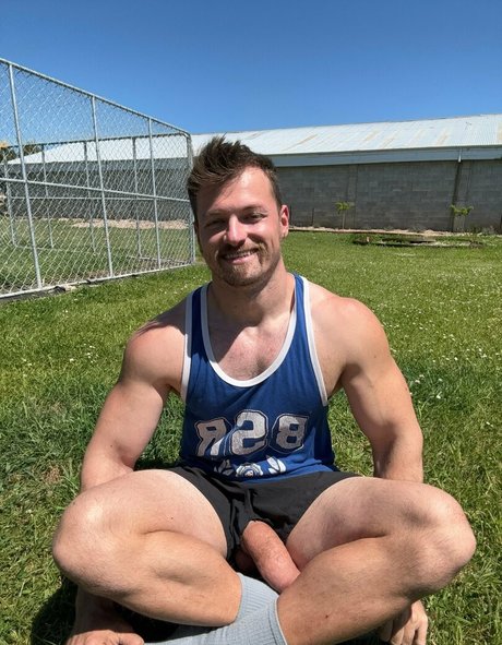 Naken lekkede OnlyFans-bilde av Maxsmall