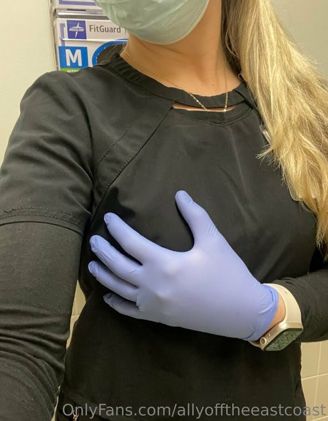 Allyofftheeastcoast OnlyFansリークヌード写真