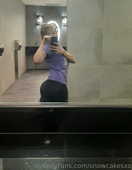 Nacktes geleaktes OnlyFans-Foto von Snowcakesxo