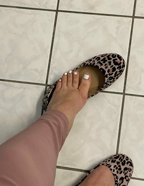 Leenalove naked leaks OnlyFans pic