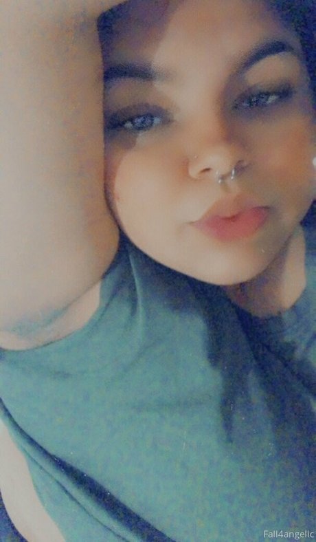 Foto di nudo di fuga di OnlyFans di Fall4angelic