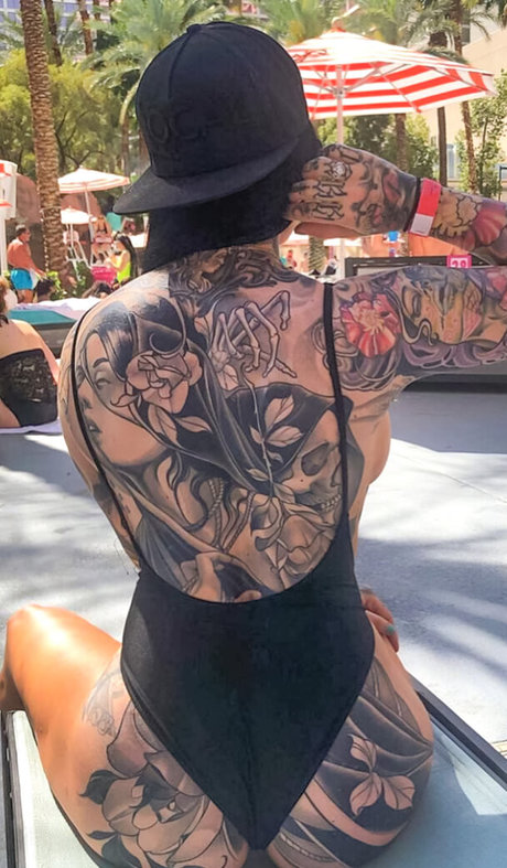 Обнаженная фотография утечки OnlyFans от Marisa Laren