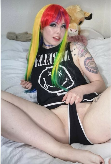 Naken läckt OnlyFans-bild av Sceneybabydoll