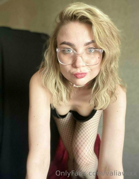 OnlyFans-model Valiawixx