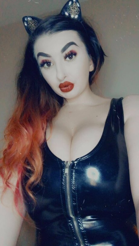 Bustyaltgirl OnlyFansリークヌード写真