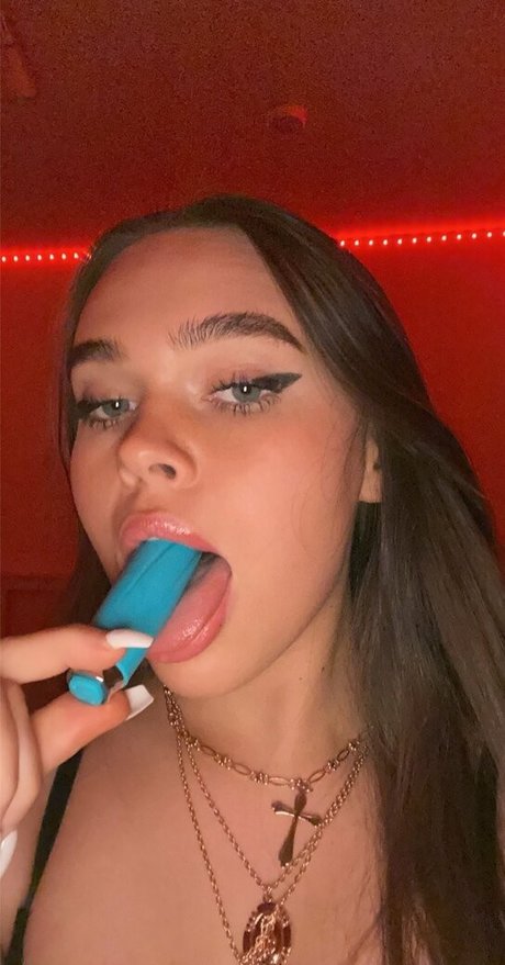 Photo nue de fuite OnlyFans de Juicyicelandicbooty