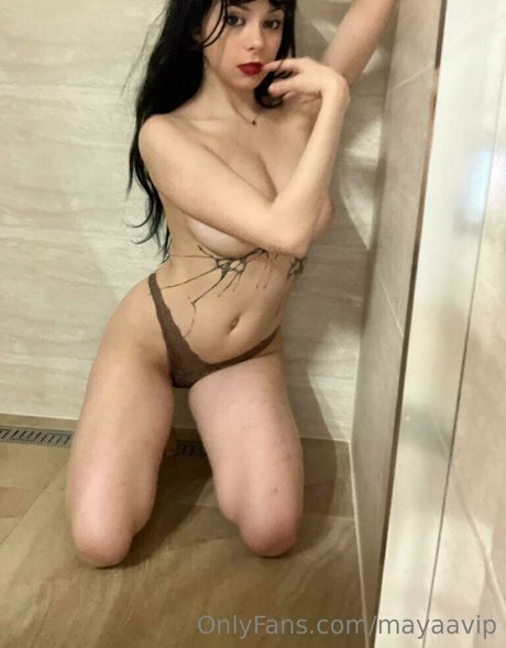 Naakte gelekte OnlyFans-foto van Mayaavip