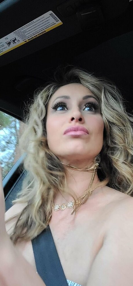 Nacktes geleaktes OnlyFans-Foto von Evabnotty