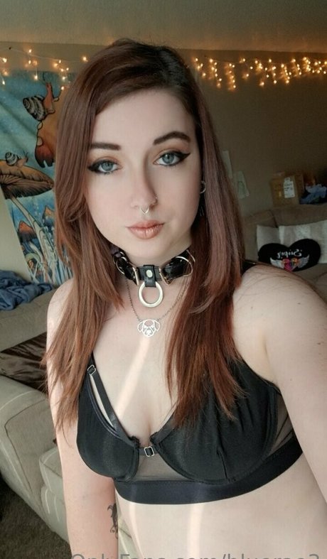 Naken lekkede OnlyFans-bilde av Bluerae3